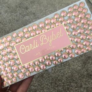 Anastasia Beverly Hills (ABH) x Carli Bybel